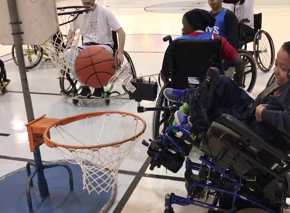 Slam Dunk device in action